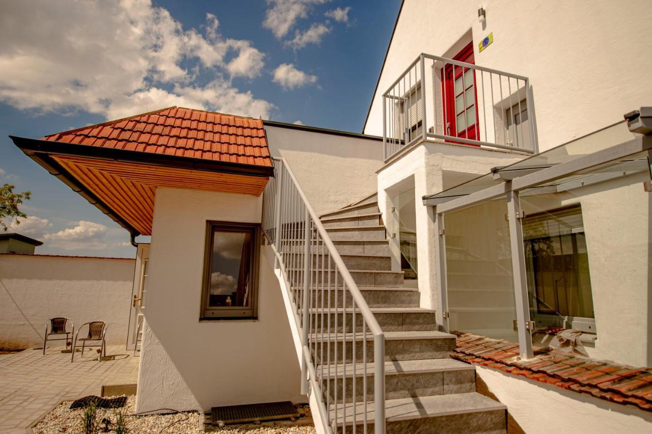 Dasweinberg Contactless Check-In Podersdorf am See Bagian luar foto
